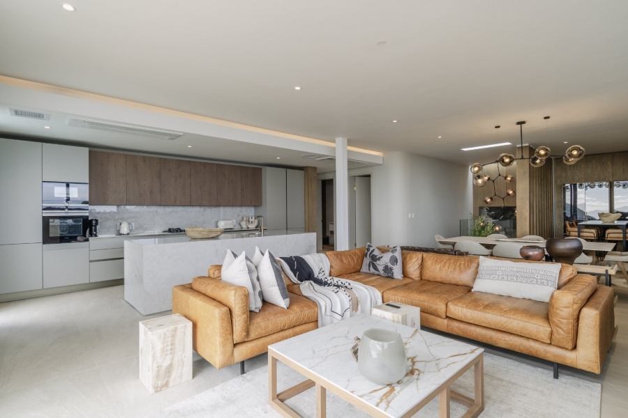 4 Bedroom Property for Sale in Fresnaye Western Cape